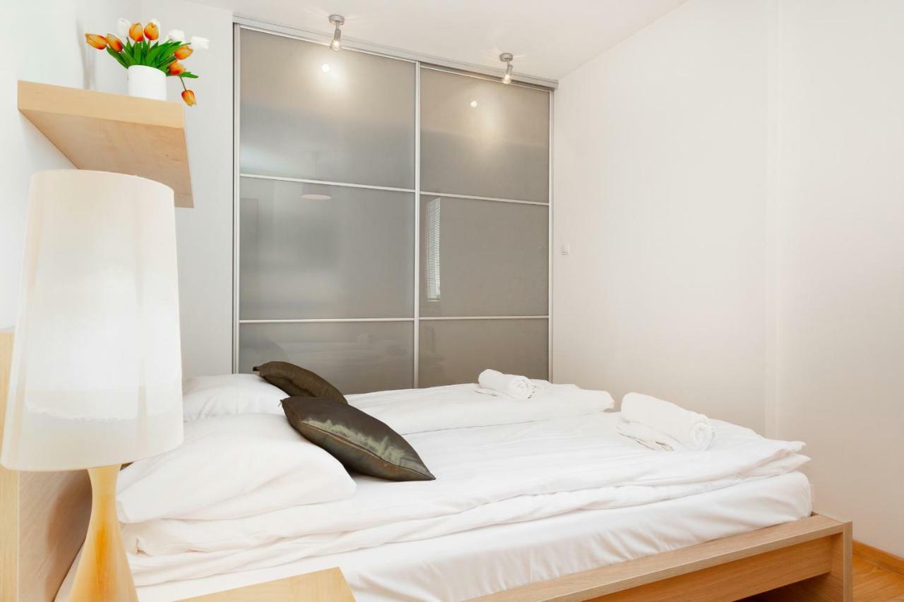 Apartment Wilanowska By Renters Warschau